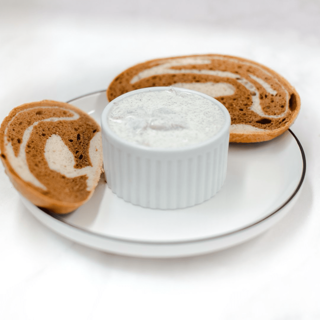 Arenque con crema - Schmaltzy Bros Delicatessen